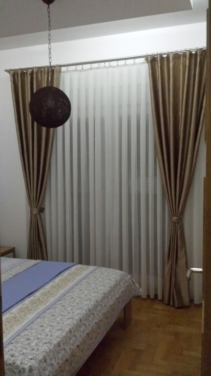Apartment Fini Tivat Eksteriør billede